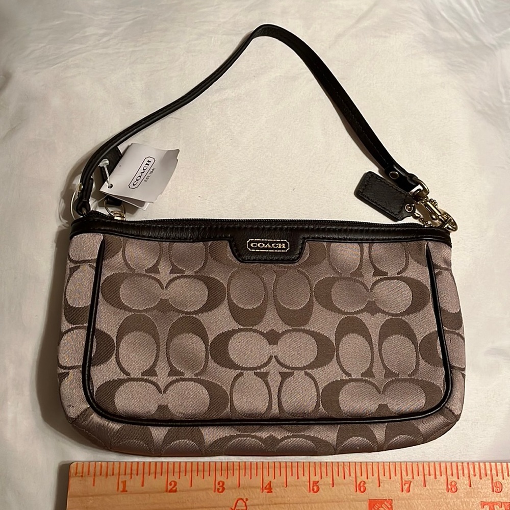 New with tags classic C coach large wristlet